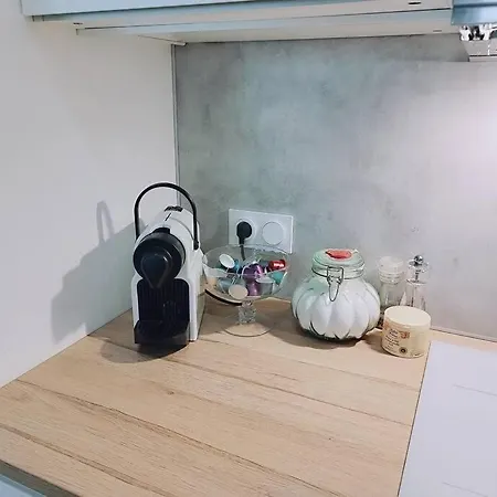 Lägenhet Le Flavio A 2 Pas Des Arenes *