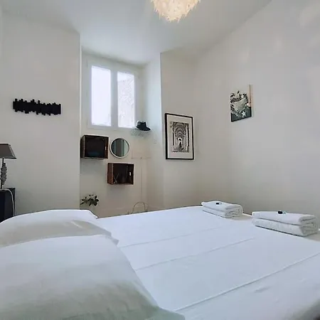 Le Flavio A 2 Pas Des Arenes Lägenhet