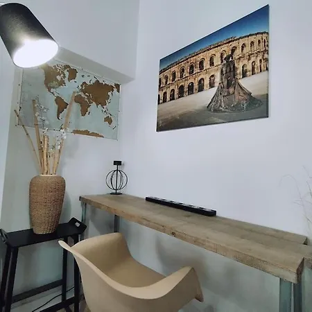 Lägenhet Le Flavio A 2 Pas Des Arenes *