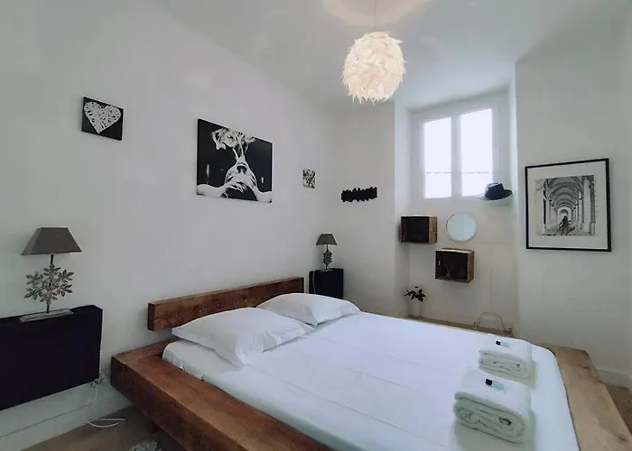 Le Flavio A 2 Pas Des Arenes